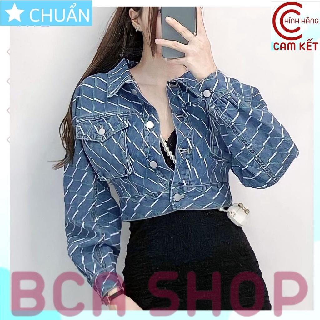 Áo khoác jeans nữ K012 ROSATA tại BCASHOP kiểu dáng croptop, thời thượng với chất jean cao cấp, phom chuẩn - màu xanh