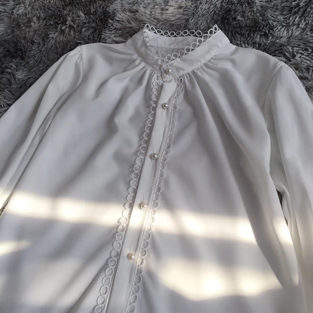 ÁO SƠ MI TRẮNG REN LỖ AM78