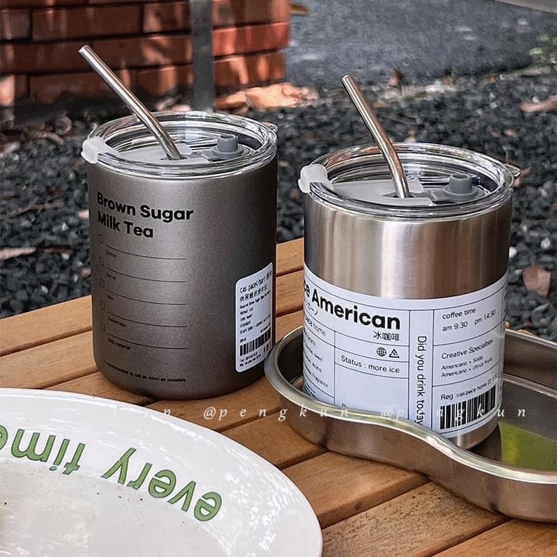 CỐC GIỮ NHIỆT INOX KÈM ỐNG HÚT HÌNH TRỤ BẠC CÁ TÍNH, CÓ NẮP ĐẬY CHỐNG ĐỔ TIỆN LỢI
