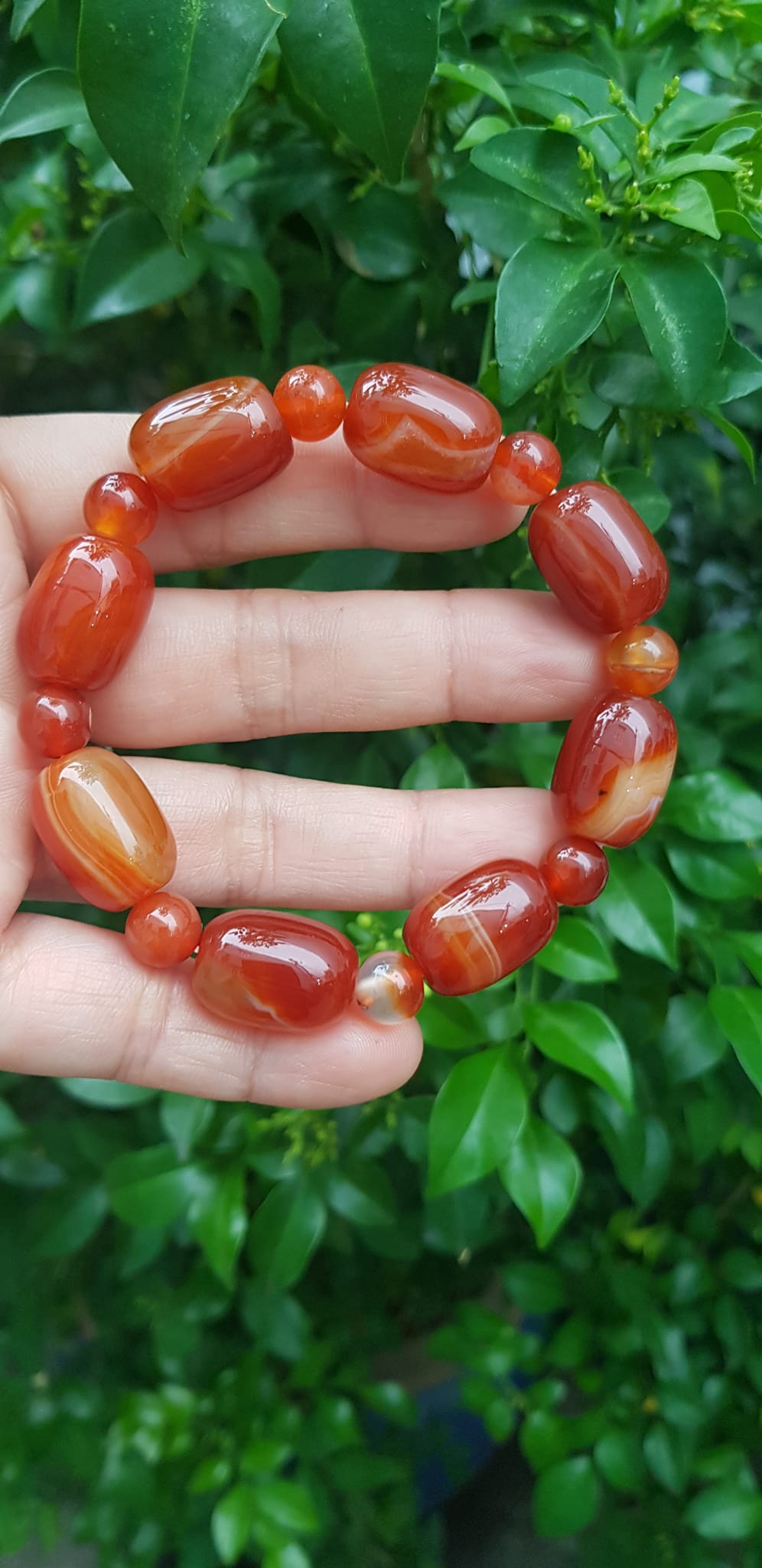 Vòng tay nữ đá mã não đỏ vân phối kiểu hạt thống hạt tròn size hạt 13mm Màu đỏ đậm nhạt vân tự nhiên nữ mệnh hoả mệnh thổ đeo may mắn rẻ xinh đẹp ạ