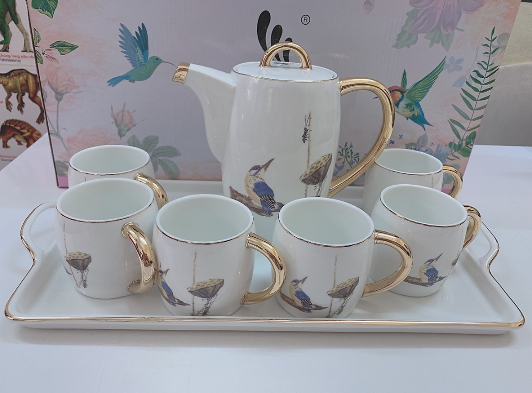 BỘ ẤM CHÉN KÈM KHAY CHIM SEN VÀ CÔNG XANH