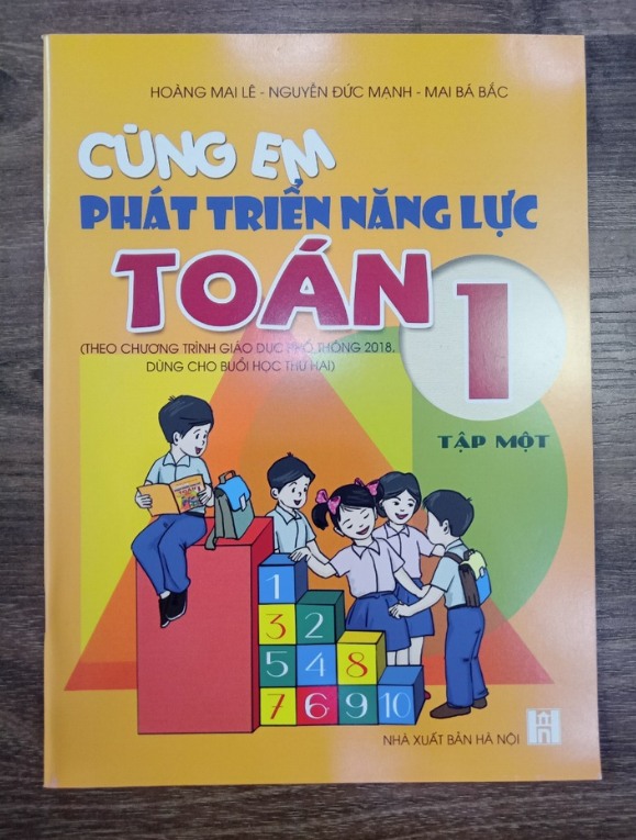 Sách - Cùng Em Phát Triển Năng Lực Toán 1 - tập 1