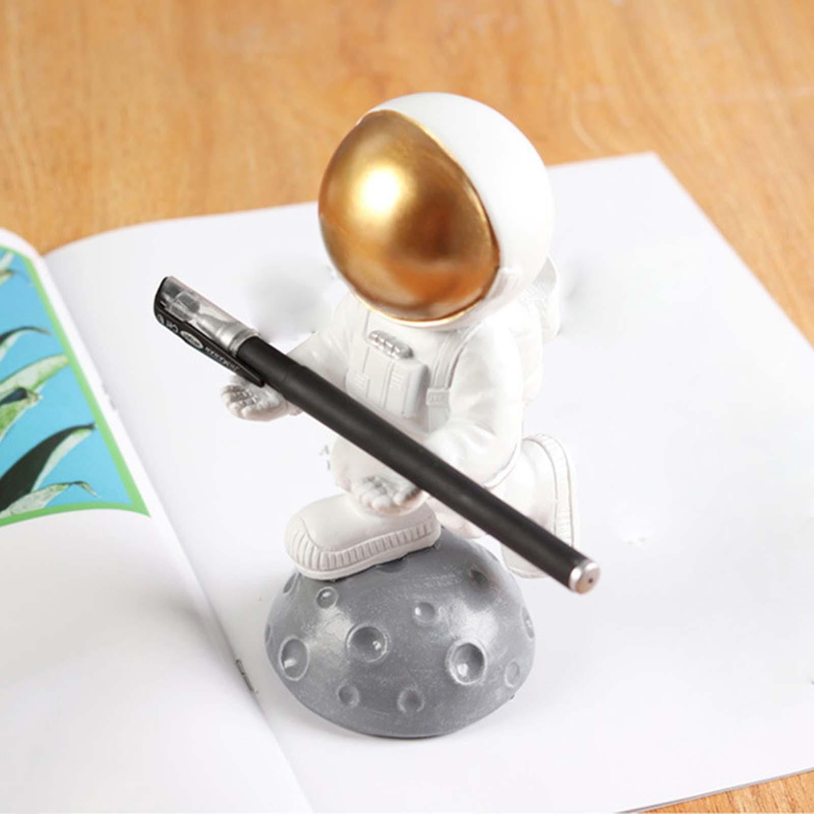 Creative Astronaut Glasses Holder Eyeglass Novelty NightStand Desk