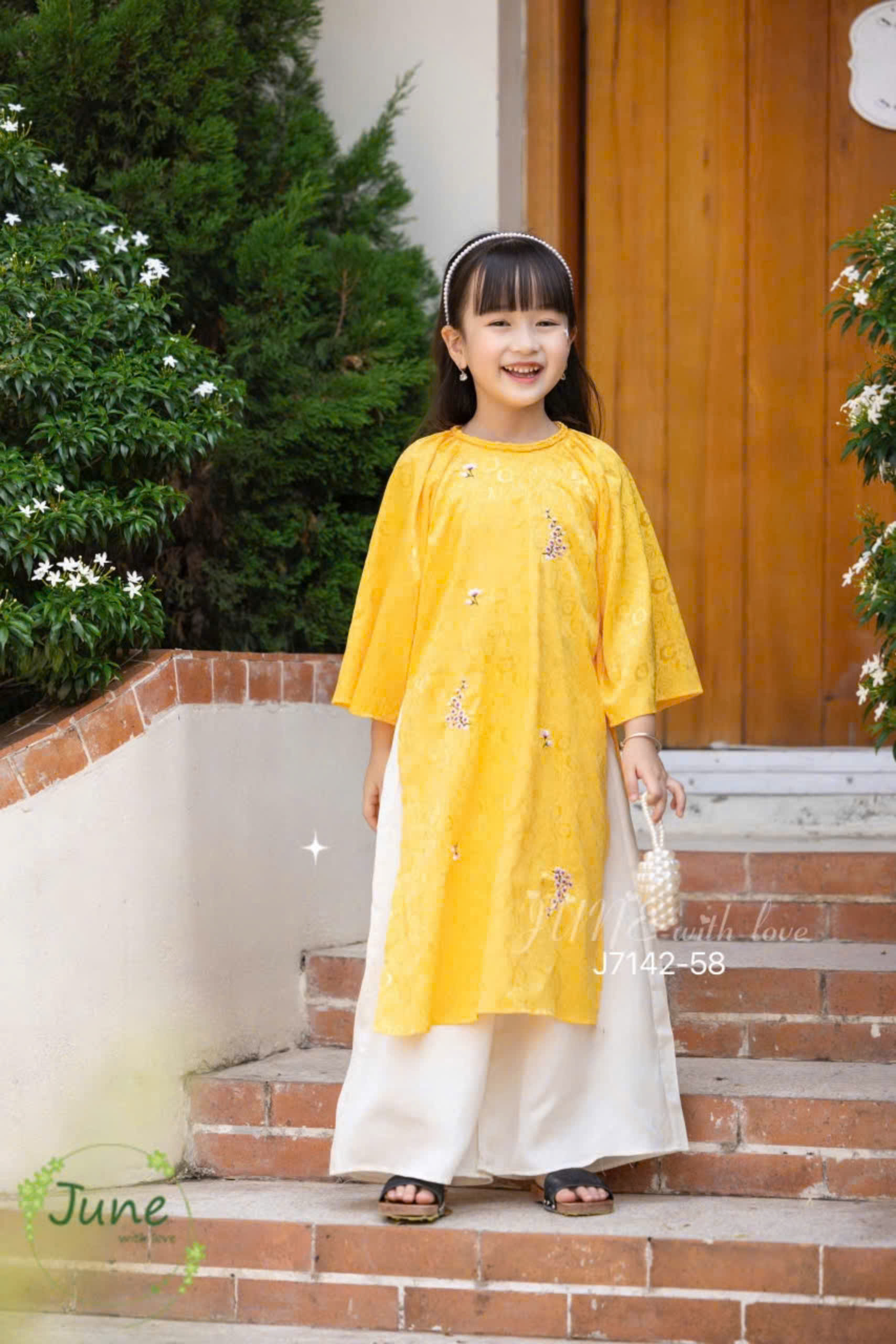 Bộ áo dài tết cho bé gái mẫu hoa mùa xuân xinh xắn diện lễ tết noel giáng sinh năm mới  từ 10-40kg hàng thiết kế cao cấp