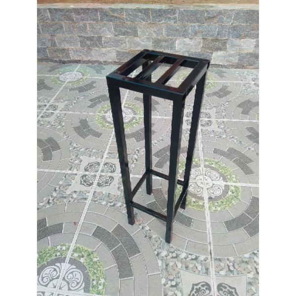 Đôn kê chậu cây vuông 20x20cm-25x25cm. Cao 50- 60-70cm. hộp thép 2x2cm. giằng chân chắc chắn