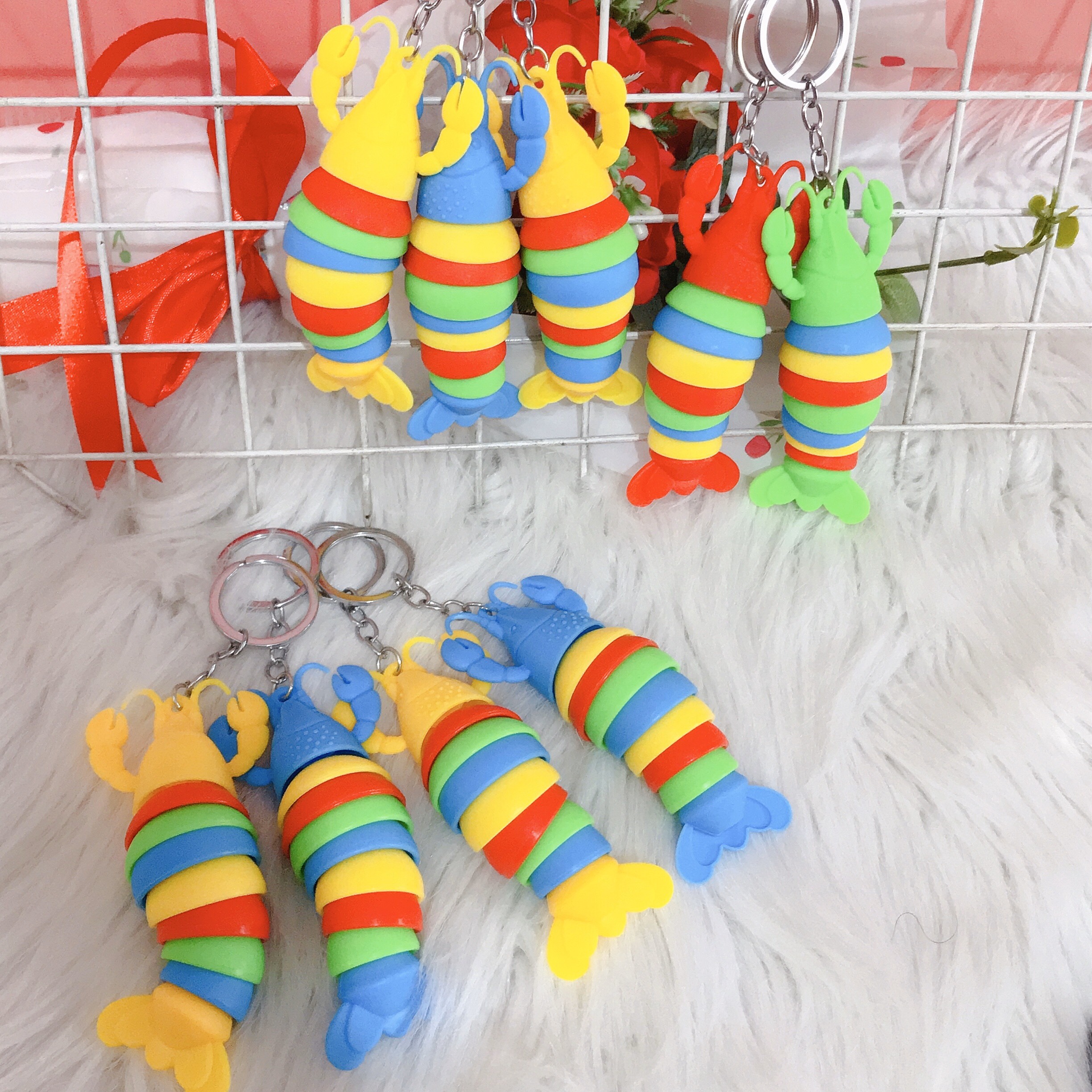 Móc khóa Hình Tôm Hùm 7 Màu Siêu Cute - Uốn Éo Giảm Căng Thẳng Vui Nhộn