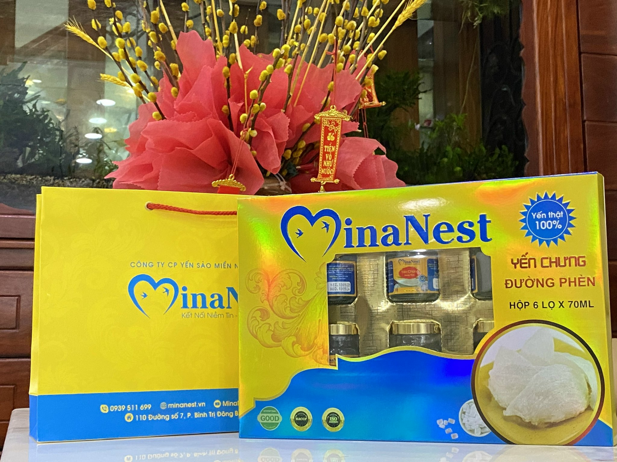 Yến sào chưng đường phèn MinaNest, hàm lượng 25% tổ yến, hộp 6 lọ