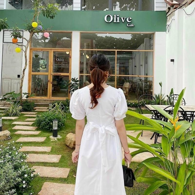 Đầm trắng form dài lệch tà