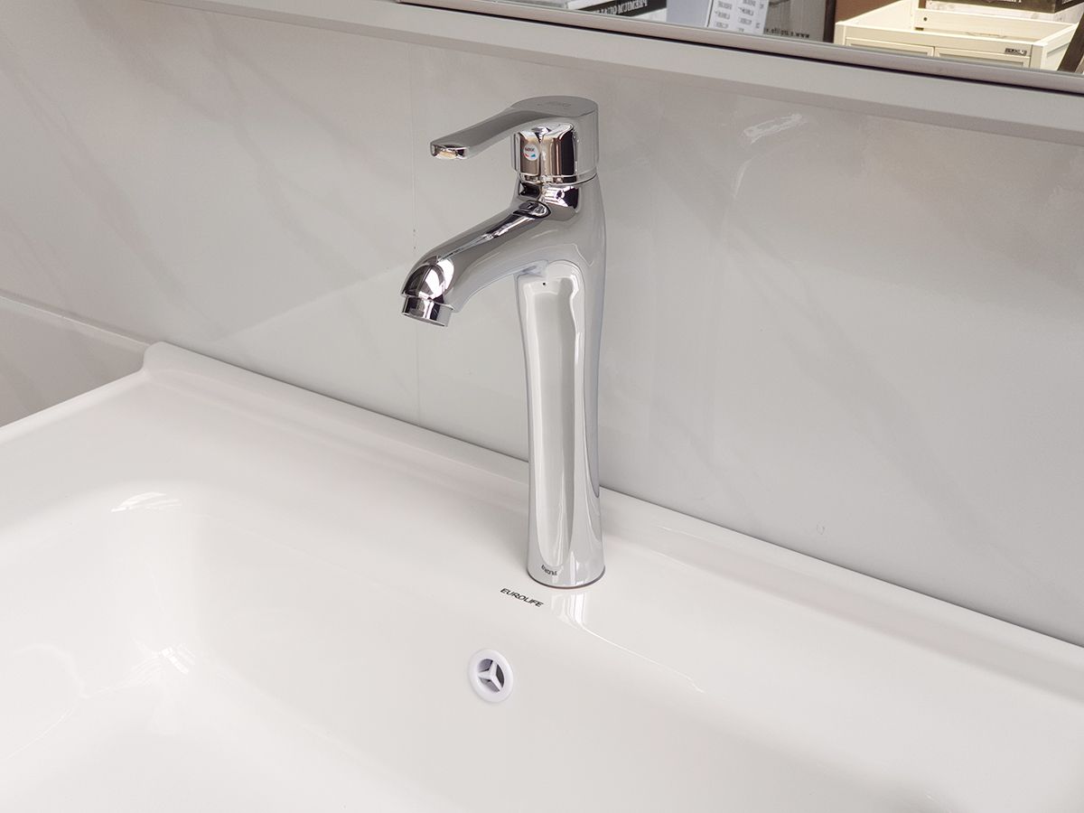 Vòi Lavabo nóng lạnh Đồng mạ Chrome Eurolife EL-D19