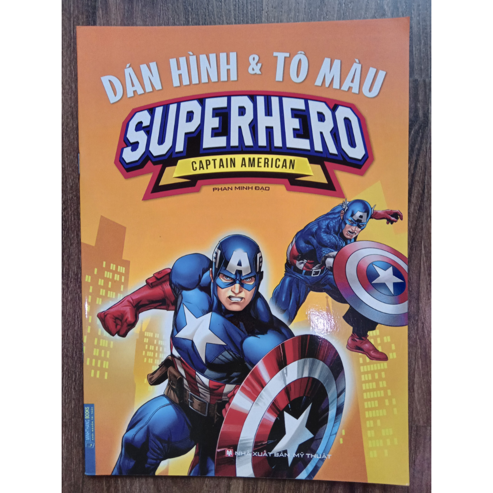 Dán hình và tô màu SUPERHERO CAPTAIN AMERICAN  (Bìa Mềm)