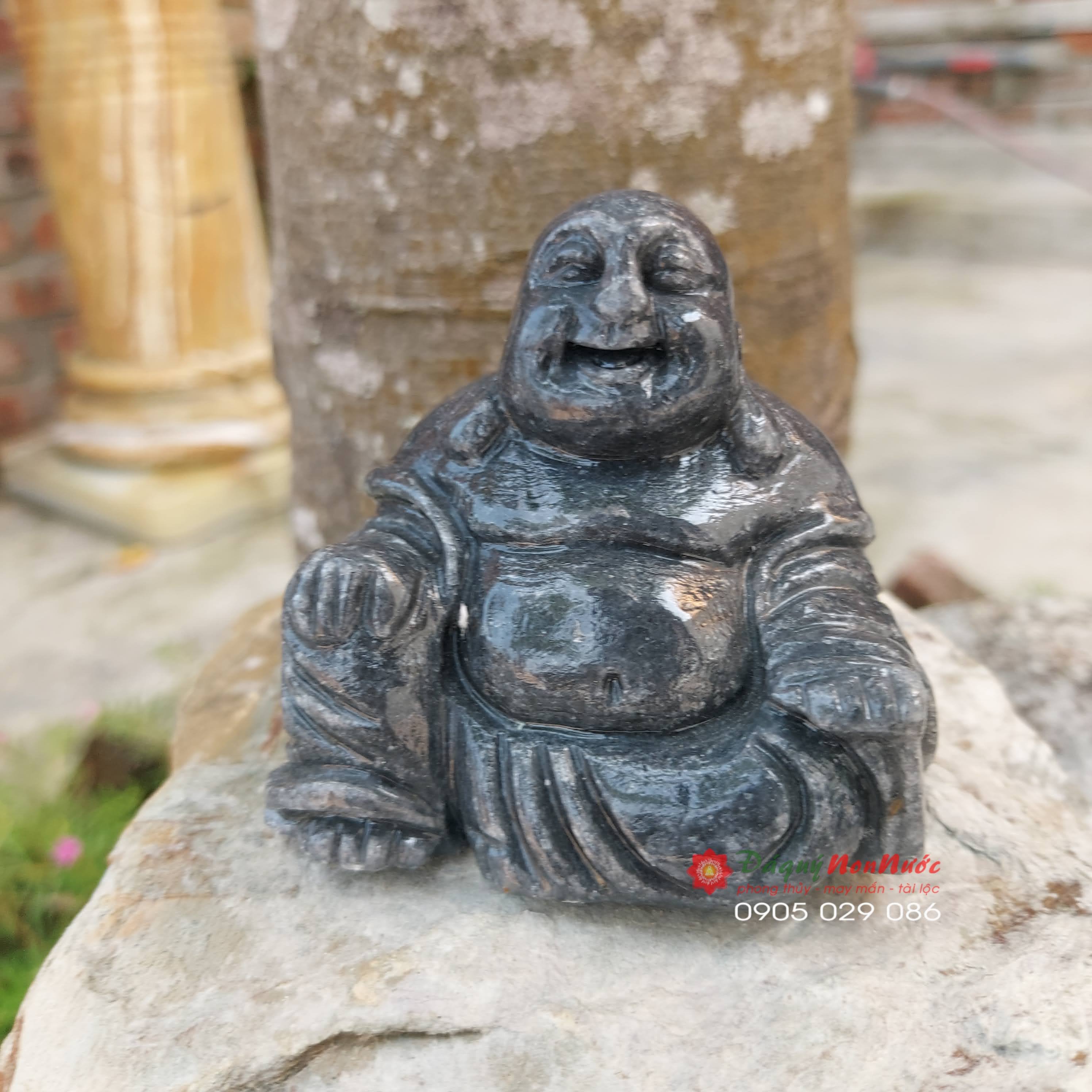 Tượng Phật Di lặc đá đen - đá Non Nước