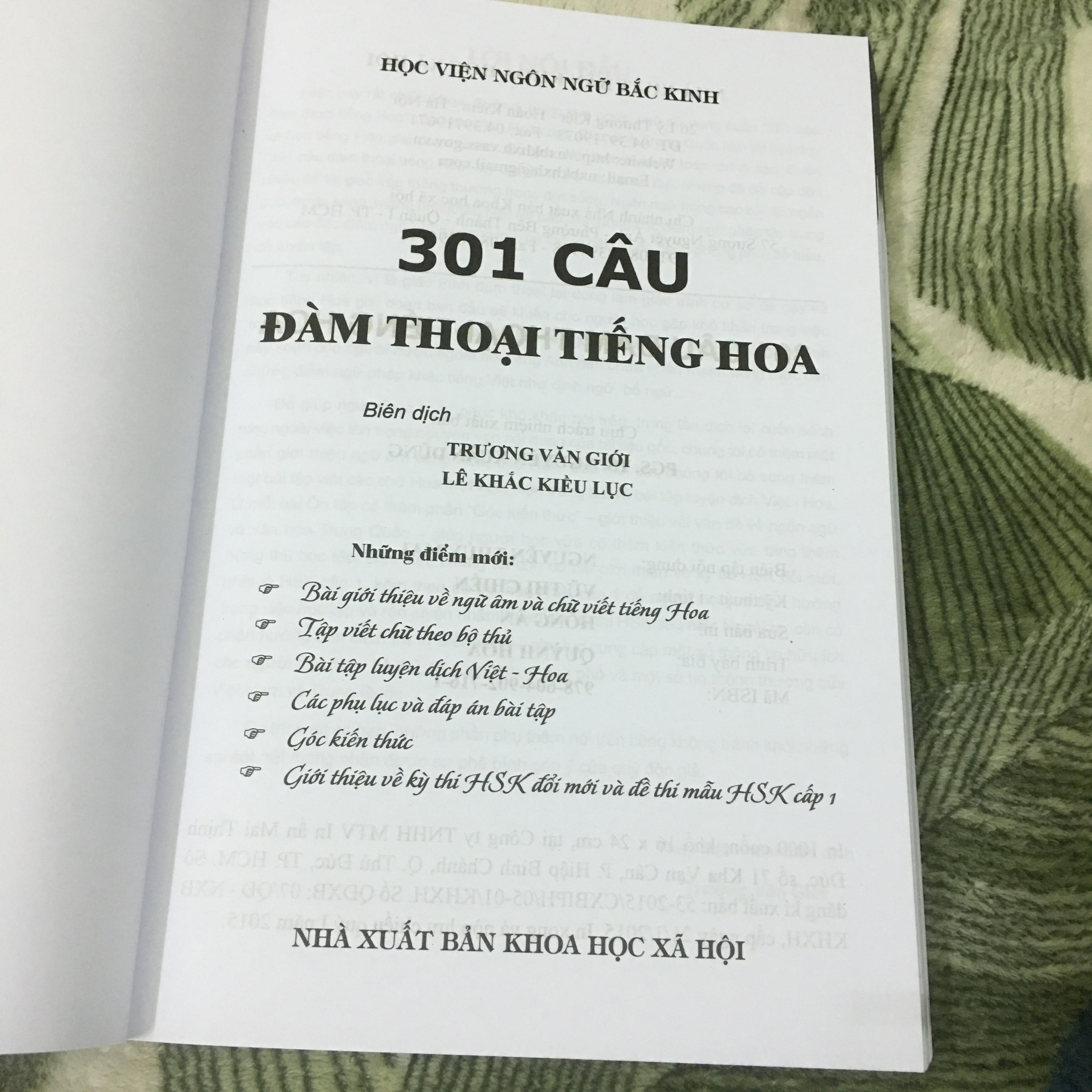 301 câu đàm thoại tiếng hoa khổ lớn  (tặng kèm 1 bookmark)