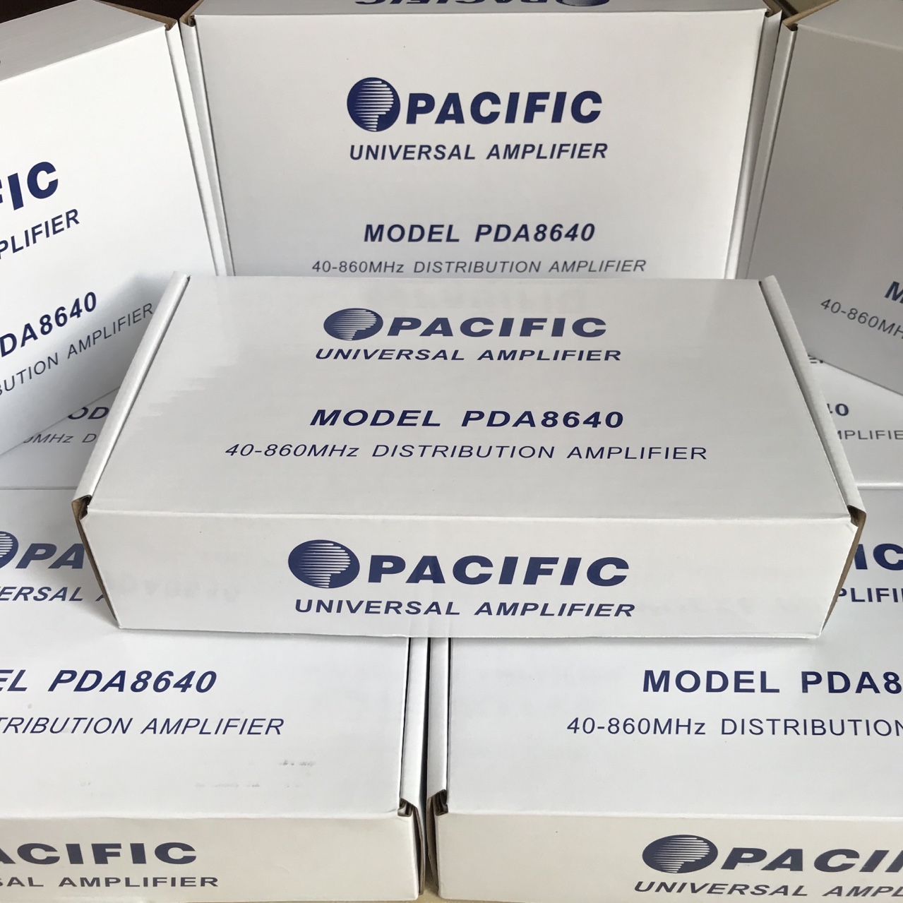 Khuếch Đại Truyền Hình Cáp PACIFIC PDA 8640 - Hàng Nhập Khẩu