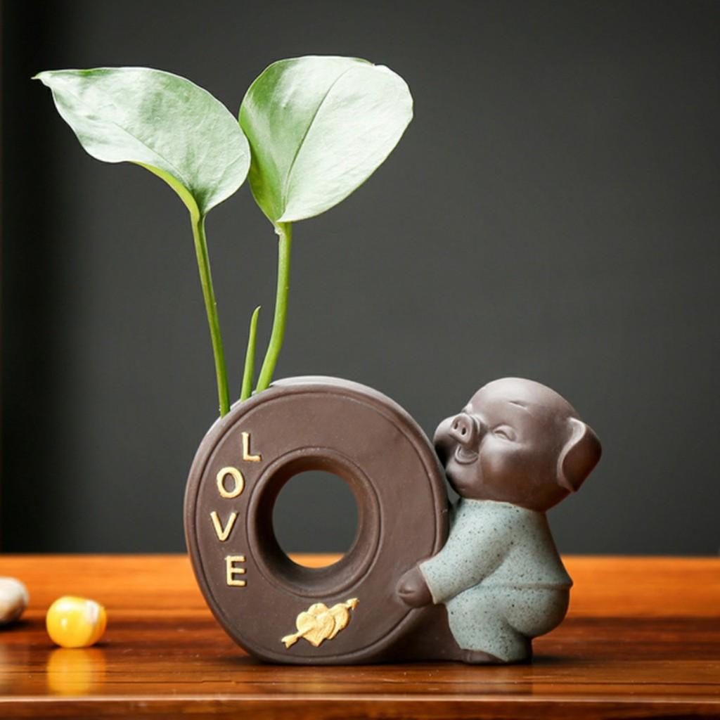 Tượng heo tình yêu- Bộ tượng heo xếp thành chữ LOVE