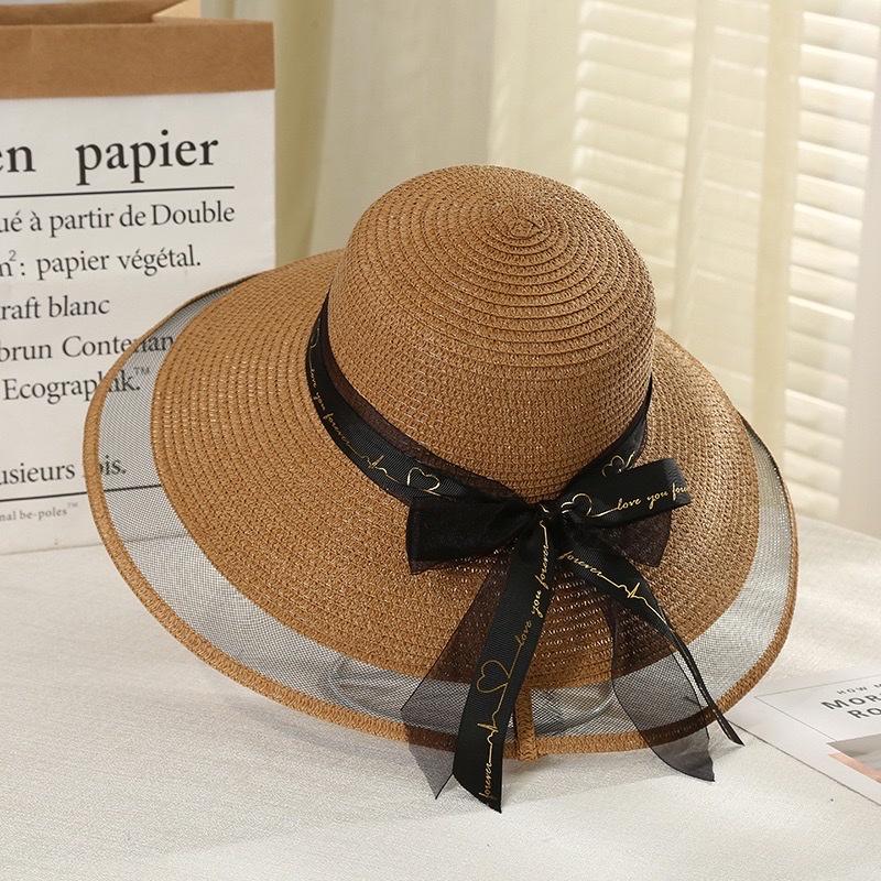 Mũ vành ,Nón vành trái tim đan cói phối lưới thời trang đi biển mùa hè cho chị em phụ nữ, rất duyên dáng và đáng yêu