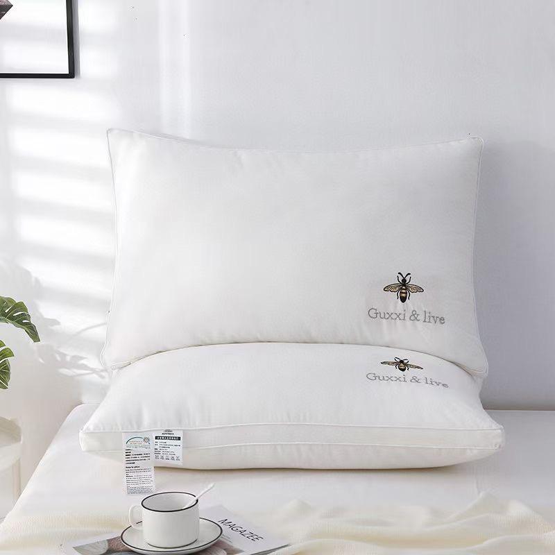 Ruột Gối nằm Ong Bee guxxi hot hit 2022 Nhà Nhím Bedding kích thước 50*70