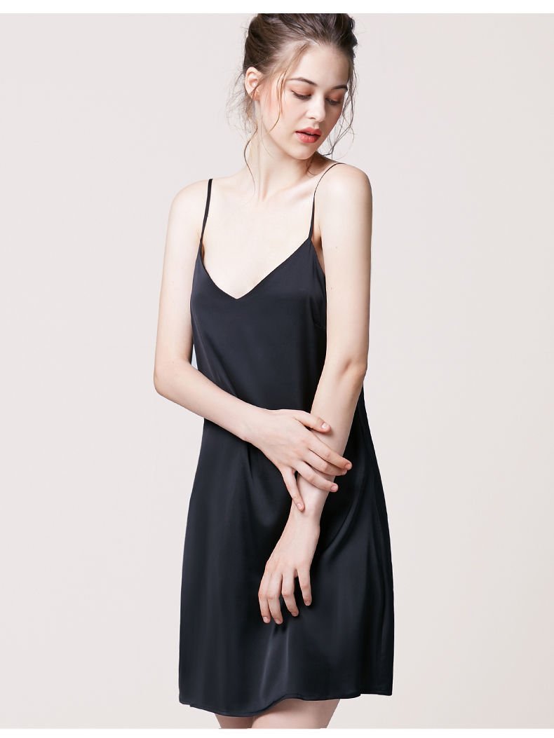 Váy ngủ nữ, váy lụa 2 dây VILADY - V129 dáng suông màu ĐEN huyền bí, chất liệu lụa Pháp cao cấp