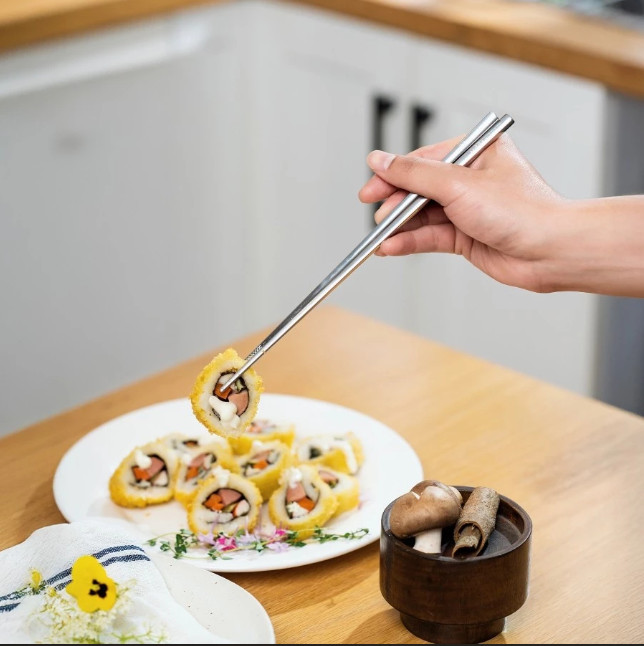 Bộ Đũa inox 10 Đôi Haatz CIM316 - Đũa inox 316L Siêu Bền, An Toàn Cho Sức Khoẻ, Bảo Hành 24 Tháng