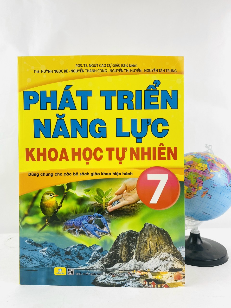 Sách - Phát Triển Năng Lực Khoa Học Tự Nhiên 7 - Dùng chung cho các bộ sách giáo khoa hiện hành - ndbooks