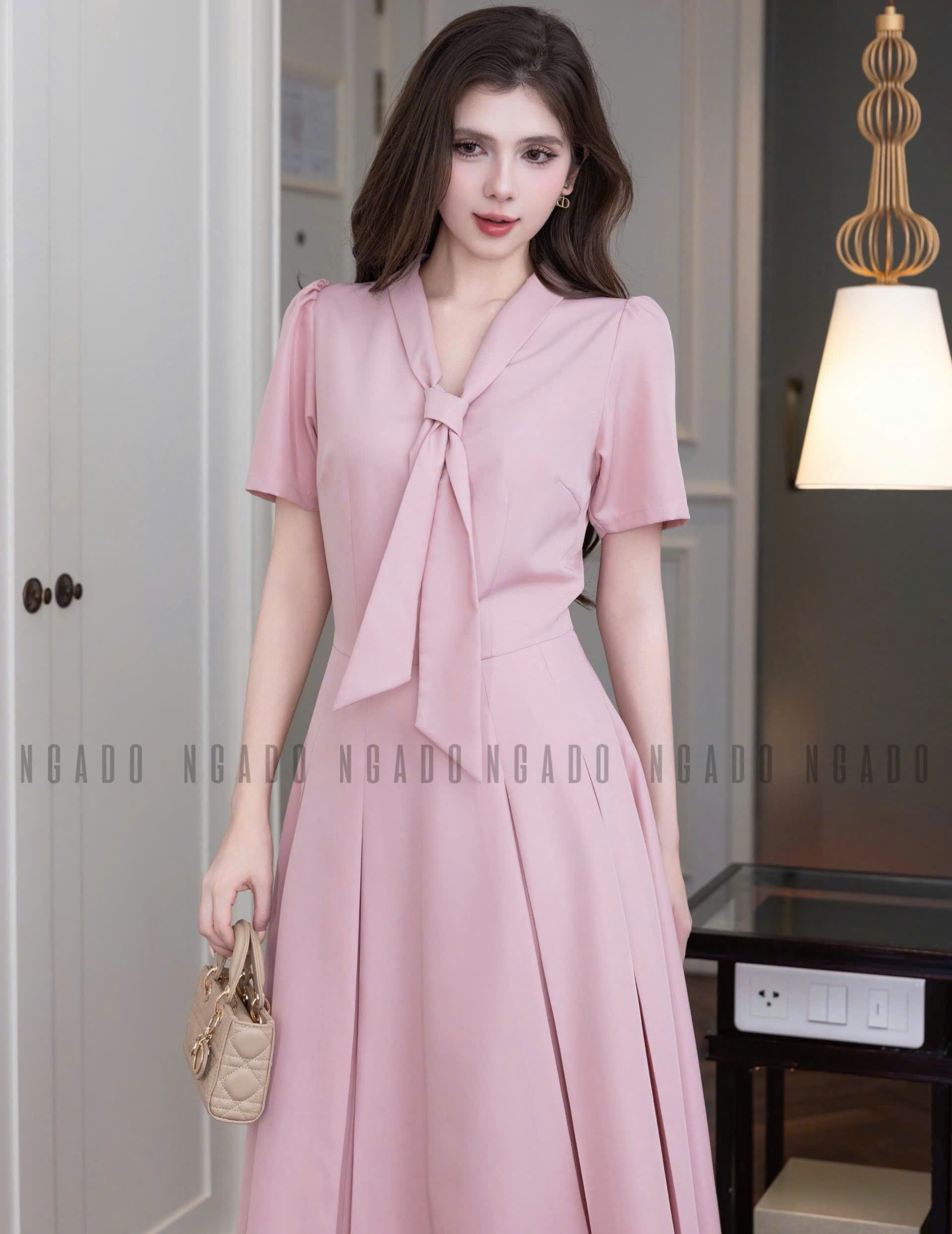 Đầm hồng cổ cà vạt NGADO , đầm midi , đầm kiểu nữ , đầm công sở , dự tiệc