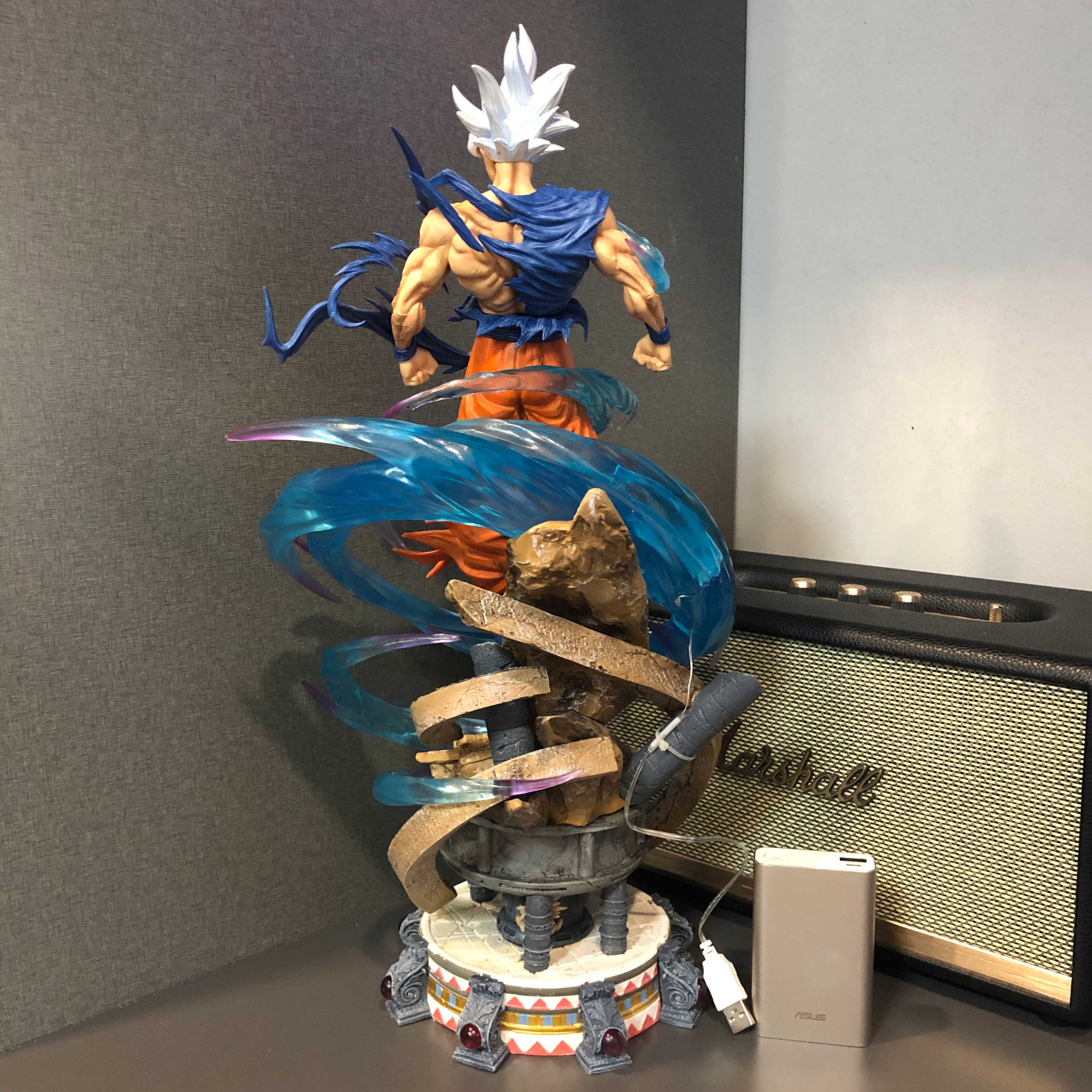 Mô hình Son Goku bản năng vô cực 49 cm có LED (usb) - Dragon Ball