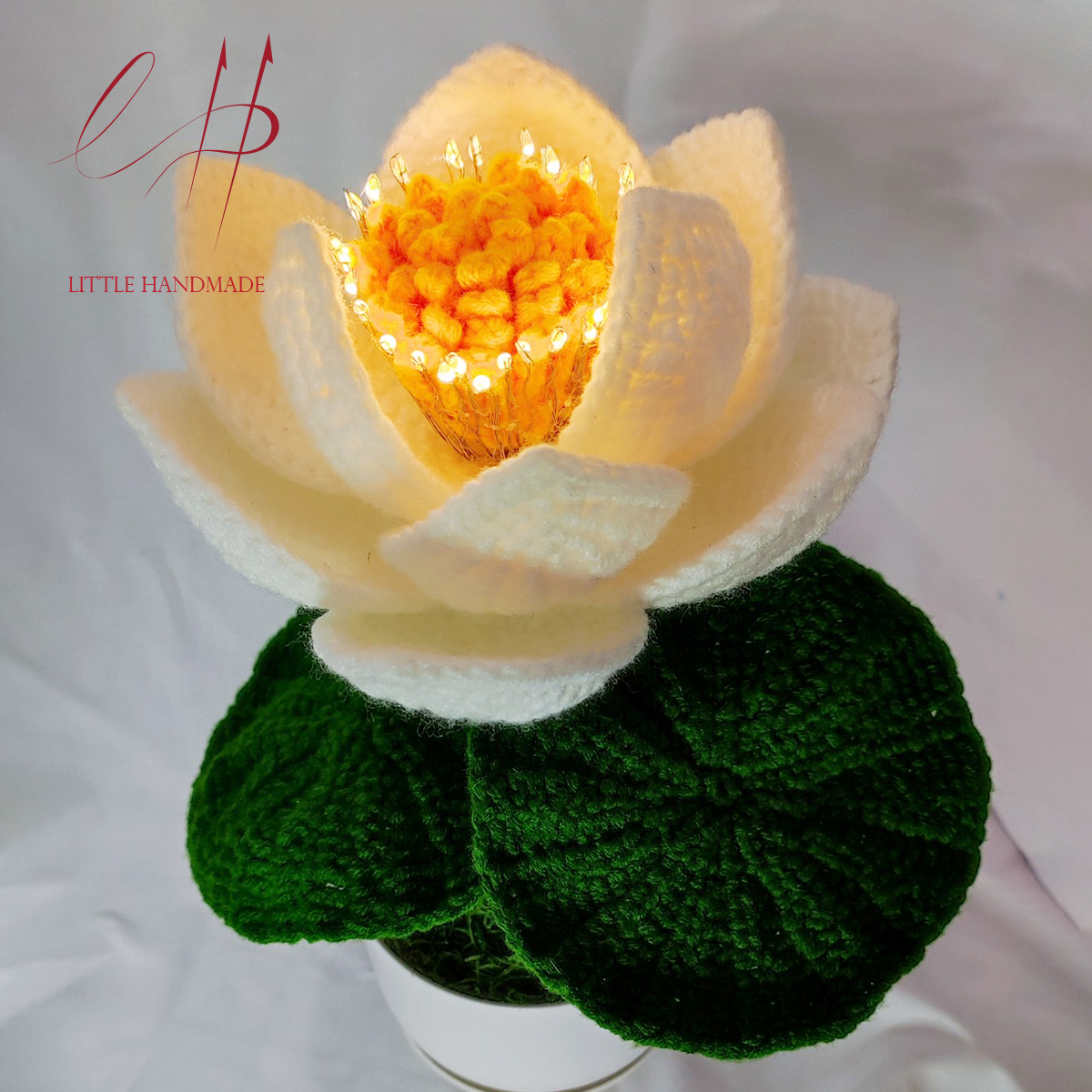 Chậu hoa sen trắng 12 cánh 30x19x10 cm trang trí bàn học, bàn làm việc, làm đèn ngủ, quà tặng,...