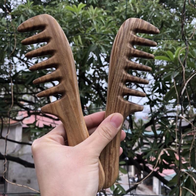 Lược răng thưa massage đầu bằng gỗ Thơm/ giúp lưu thông máui - COH259