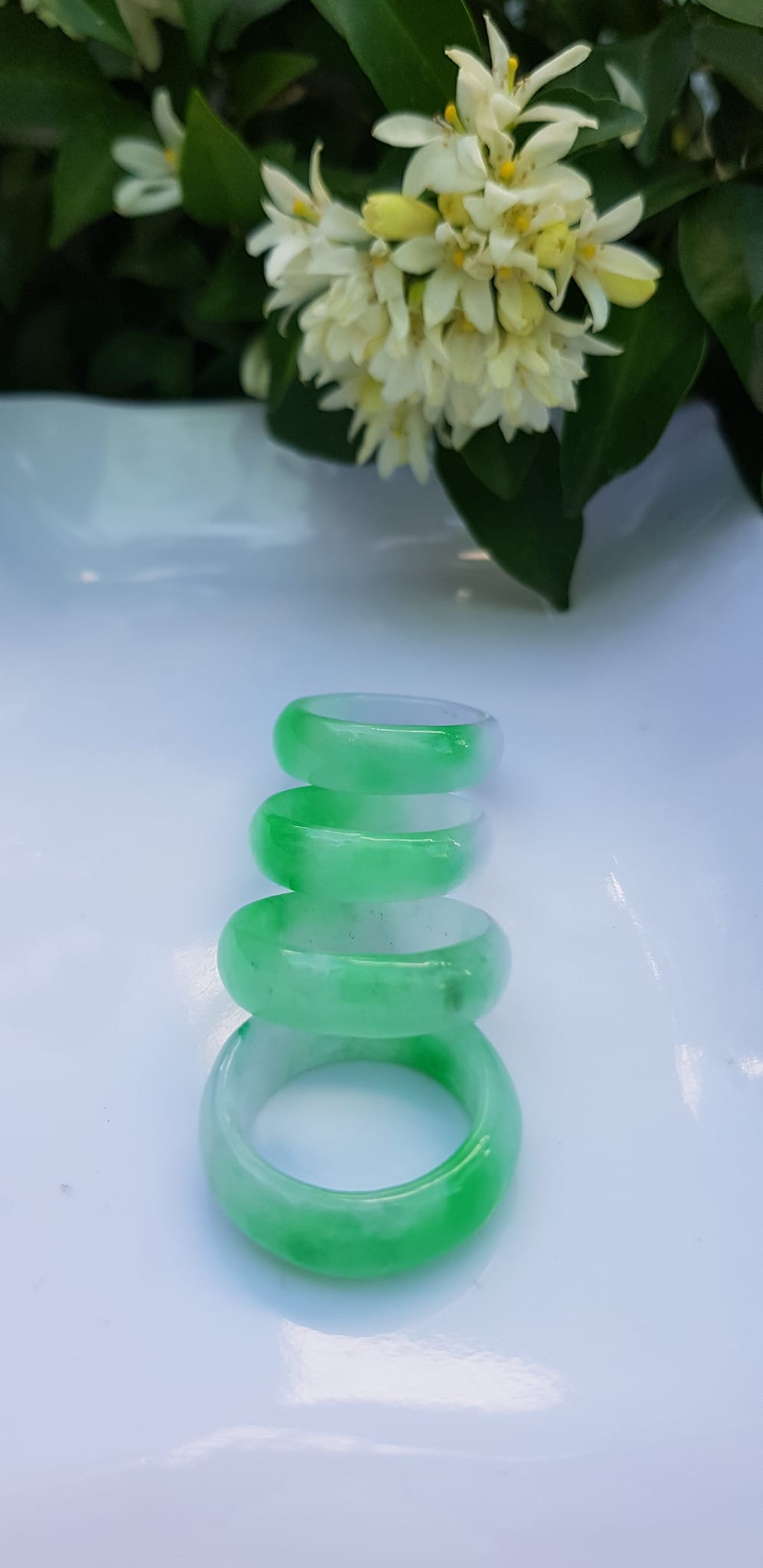Nhẫn đeo tay nữ đá cẩm thạch tự nhiên Màu xanh lý tươi trắng bóng rất đẹp Nhẫn Ni 17mm x cao 6mm/7mm