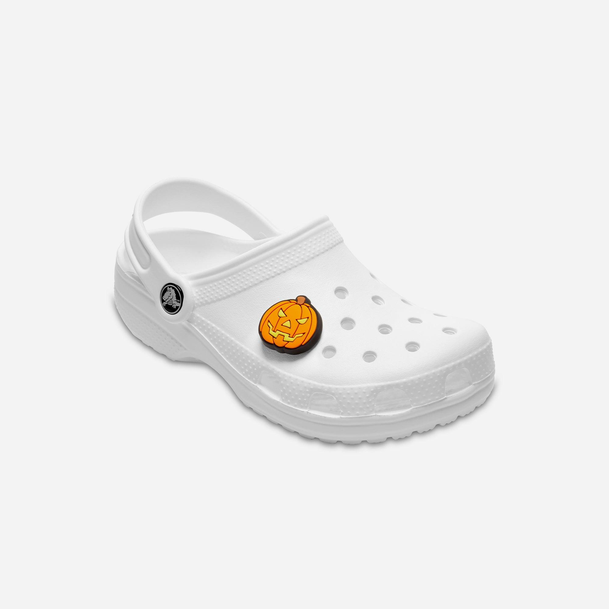 Huy hiệu jibbitz unisex Crocs Jack O Lantern - 10007680