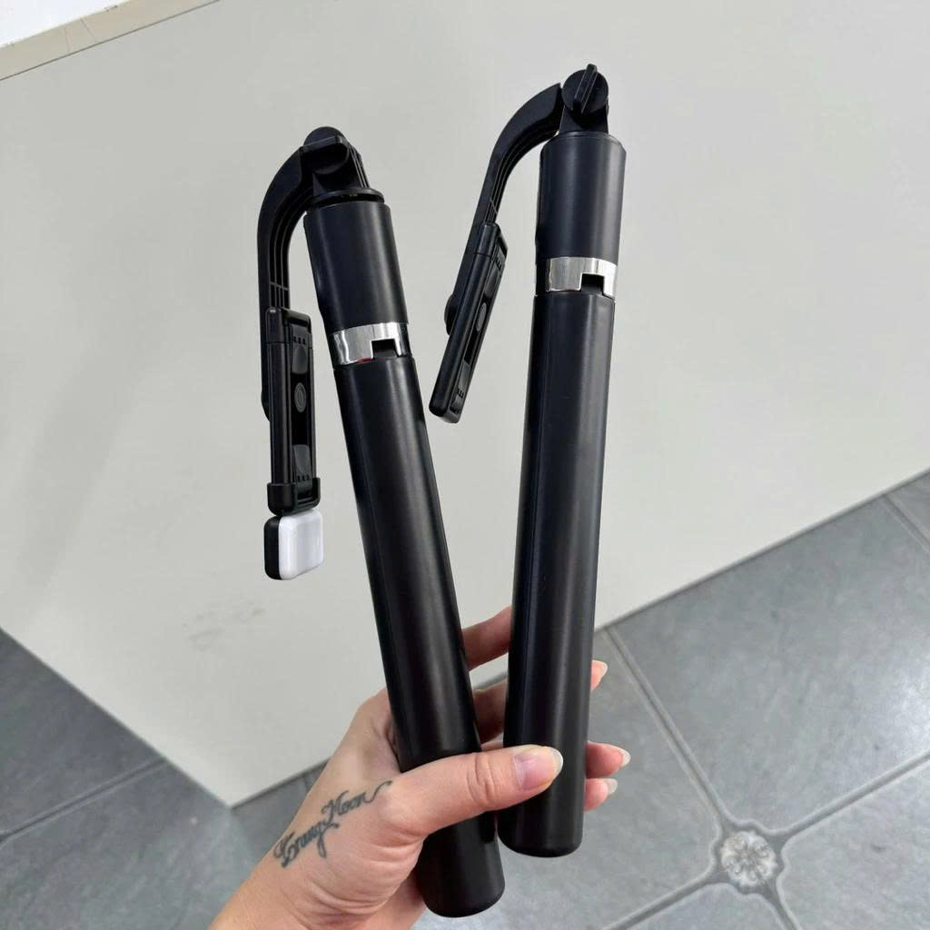 Gậy chụp hình 3 chân R1S-L Đa Năng , Có Đèn , Kéo Dài 1,7M. Hàng Nhập Khẩu