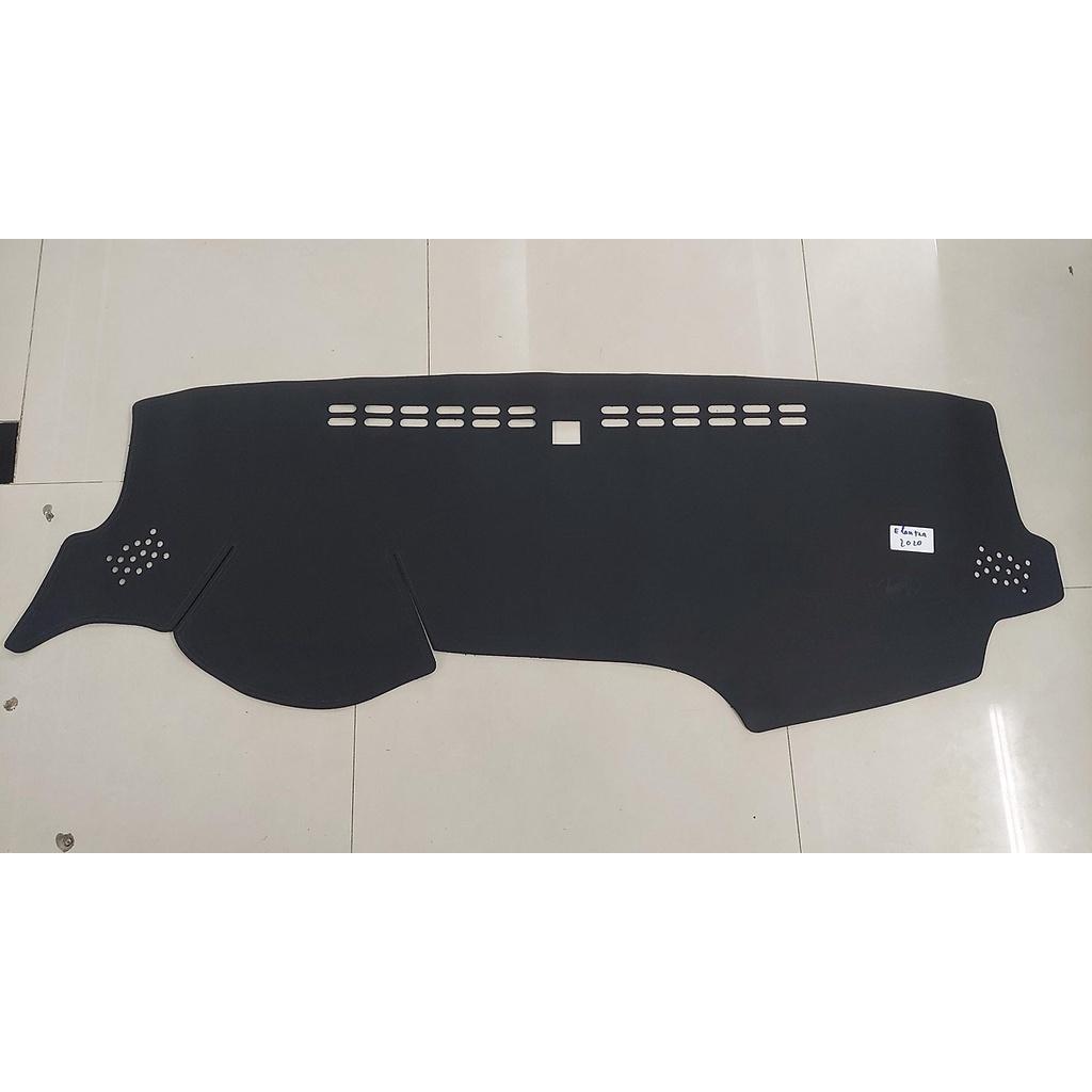 Thảm da Taplo vân Carbon Cao cấp dành cho xe Hyundai Elantra 2020 có khắc chữ Hyundai Elantra và cắt bằng máy lazer