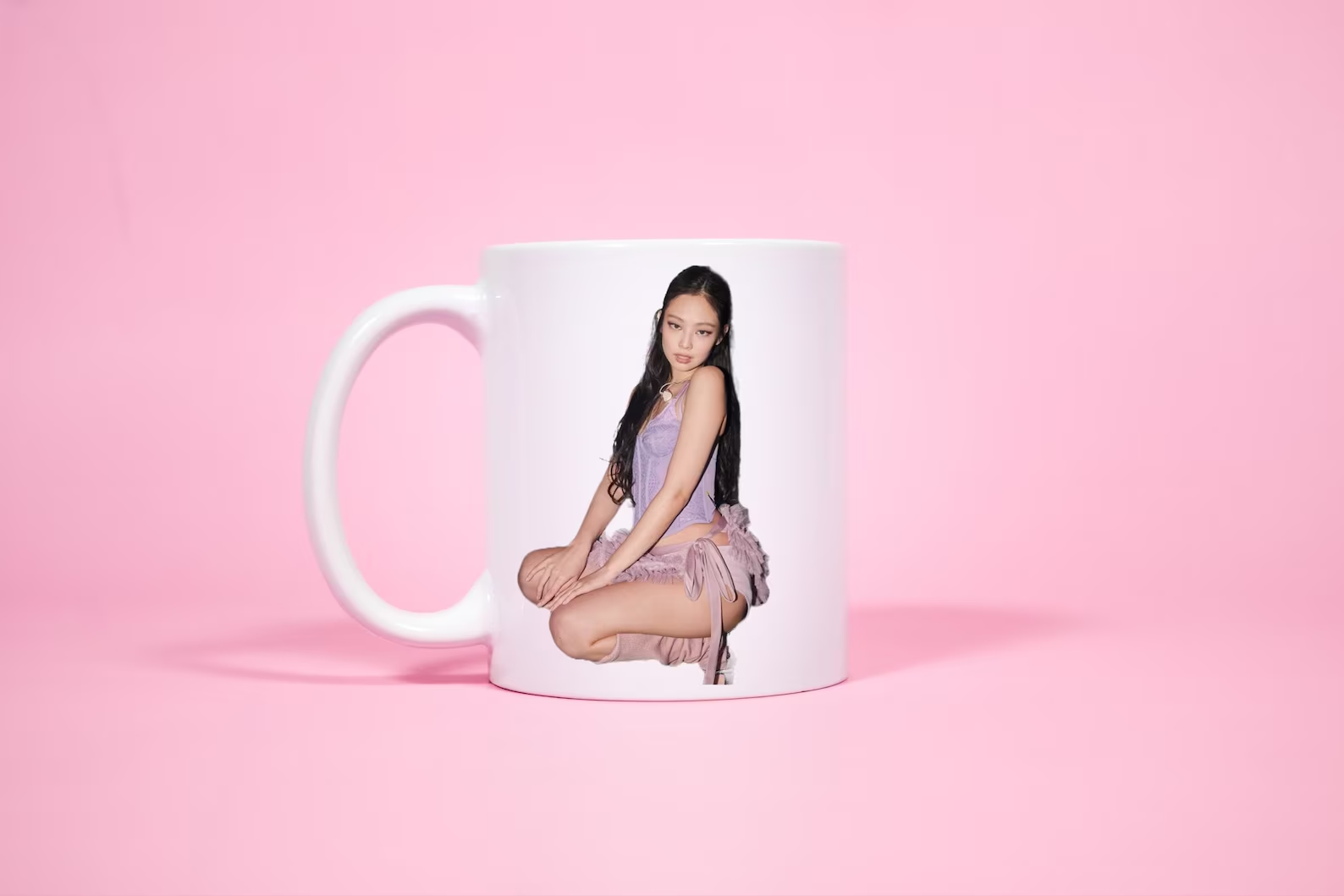 Cốc Jennie Blackpink pink venom