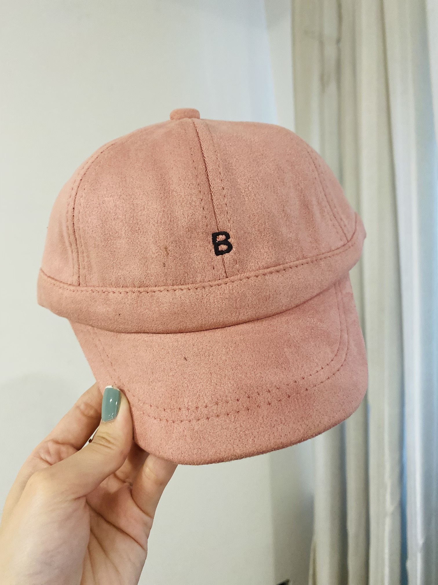 NÓN KẾT NHUNG THÊU CHỮ 4 MÀU SIÊU CƯNG CHO BÉ