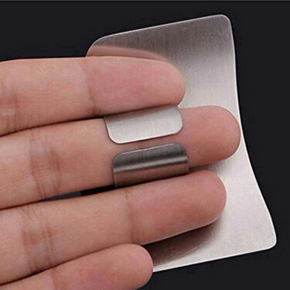 Dụng cụ bảo vệ ngón tay khi cắt thức ăn bằng thép không gỉ