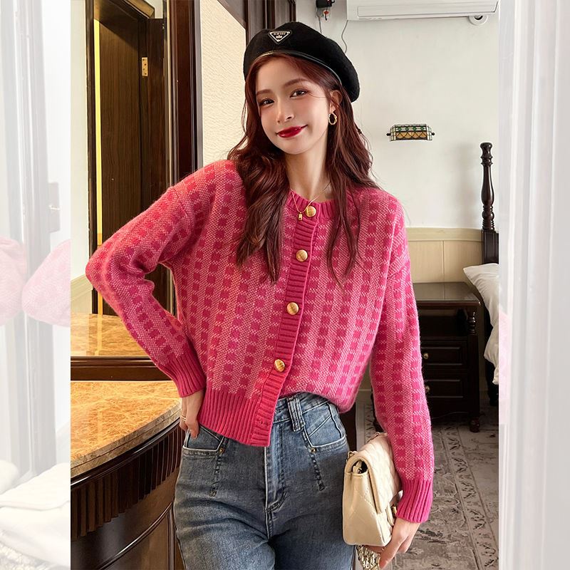 Áo khoác cardigan dài tay cổ tròn họa tiết ca rô phong cách Hàn Quốc dành cho nữ Haint Boutique Ak13