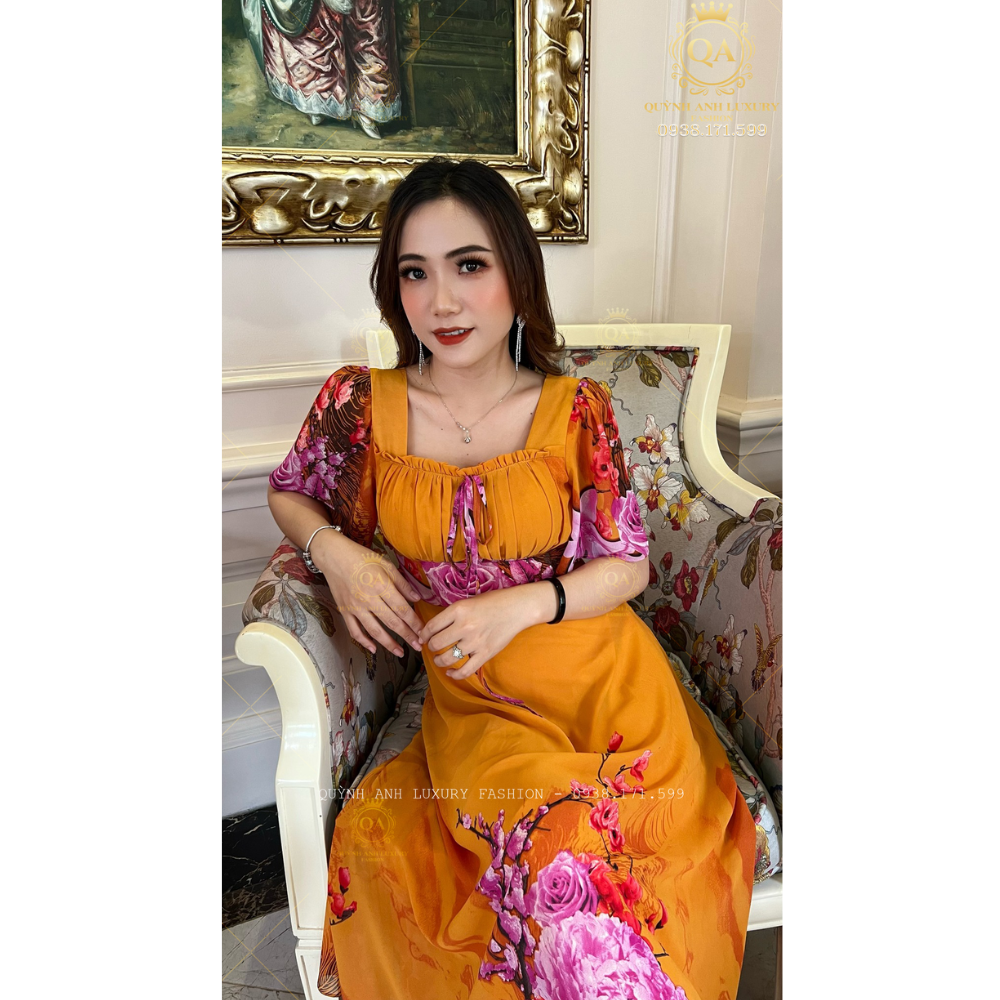 Đầm Xoè Hoa 3D Vàng Cổ Vuông Dập Ly Tay Loe Voan Cao Cấp Sandra Dress