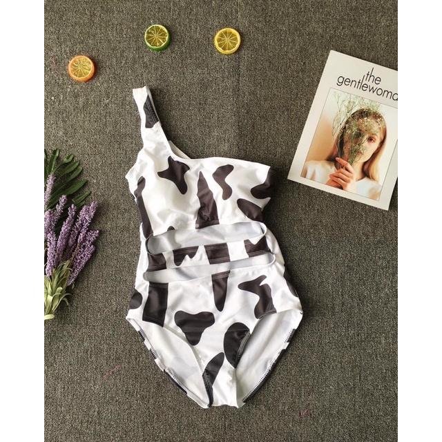 Bikini liền thân khoét bụng