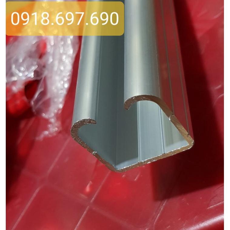 1.5 mét Đường rày nhôm /máng treo cửa lùa không kèm bánh xe
