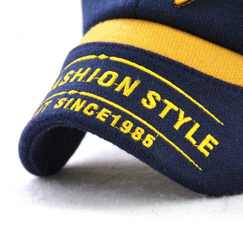 Nón Snapback Mùa Đông Nón Trẻ Em Mũ Bóng Chày Bé Trai Bé Gái Chống Gió Máy Bay Ném Bom Nón Bông Ấm Áp Dễ Thương Trẻ Em của Bộ Đội