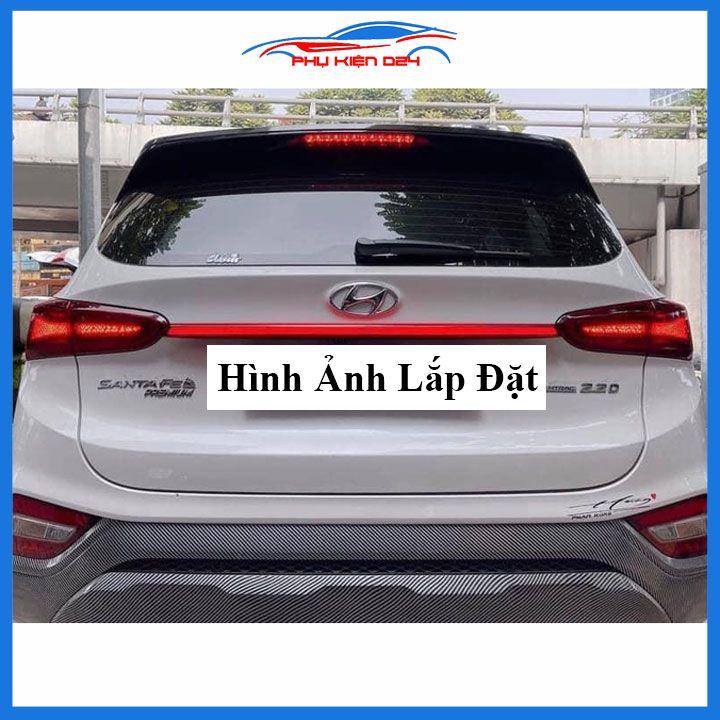 Ốp tay cốp sau có đèn led Santafe 2019-2020-2021 ánh sáng đỏ trang trí xe