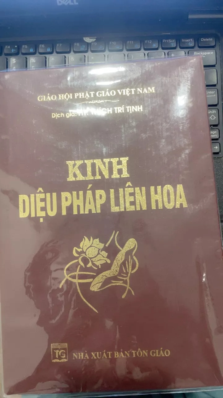 Sách- Kinh Diệu Pháp Liên Hoa - Kinh Pháp Hoa