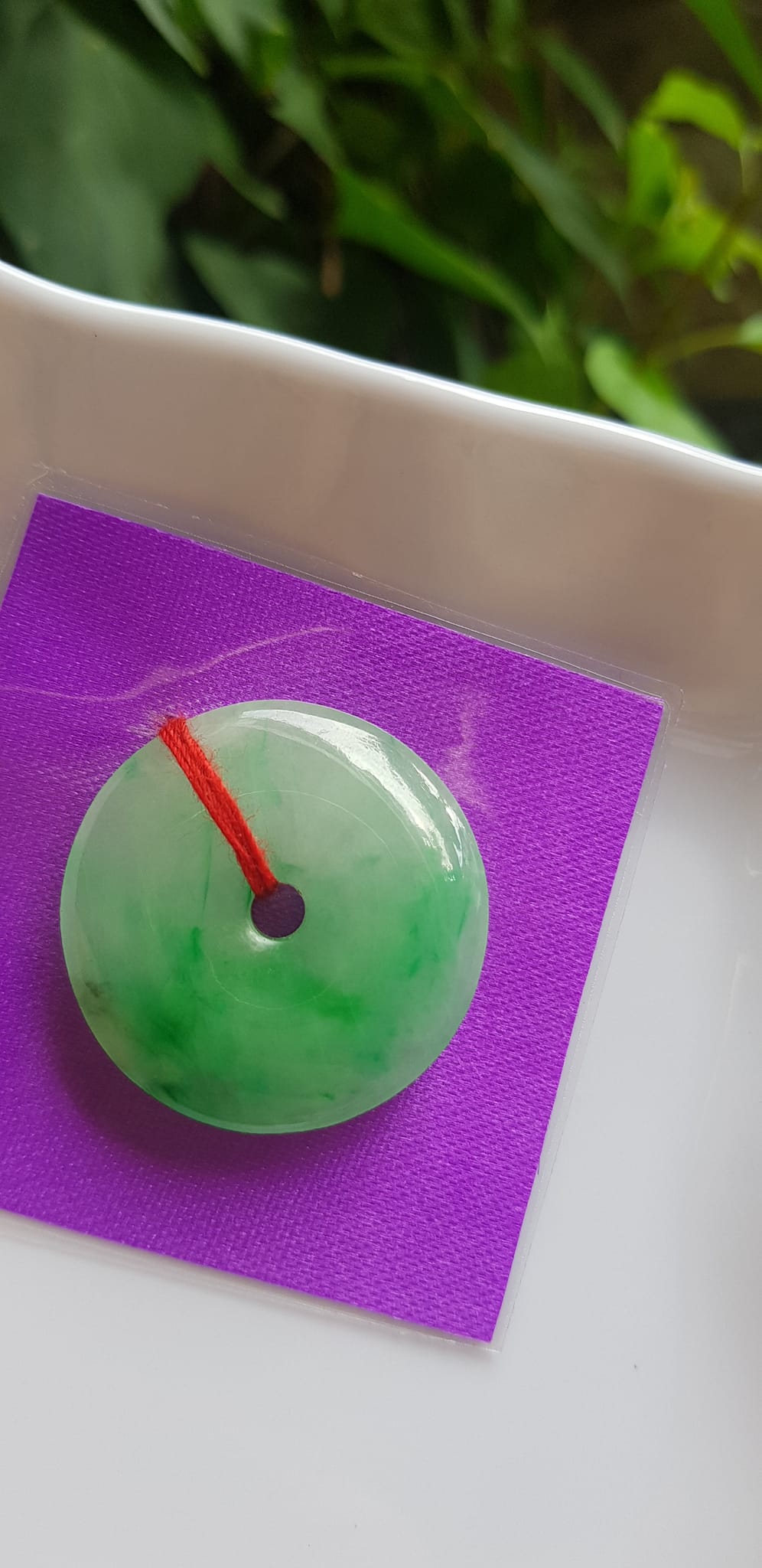 Mặt dây chuyền Đồng Điếu Đồng Tiền A Đẹp Đá Ngọc cẩm thạch tự nhiên 1 bên trắng 1 lý bóng đẹp Size 30mm x dầy 6mm Nữ bọc vàng đeo đẹp món quà tặng ý nghĩa ạ
