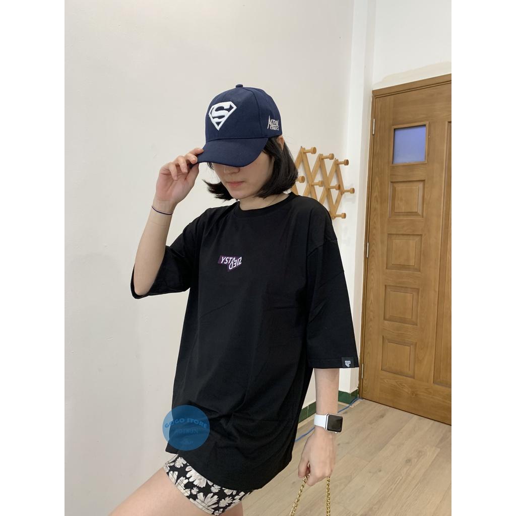 Áo thun unisex đen in nổi trước ngực-freesize-thun co giãn 4 chiều