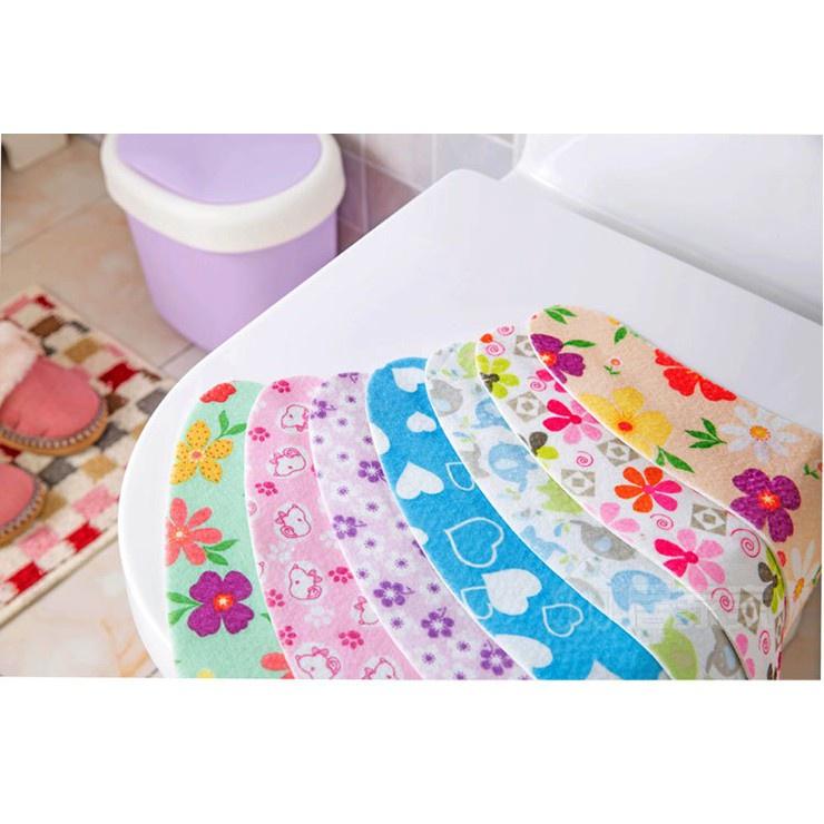 Combo 2 Miếng Dán Lót Bồn Cầu - giao mẫu ngẫu nhiên