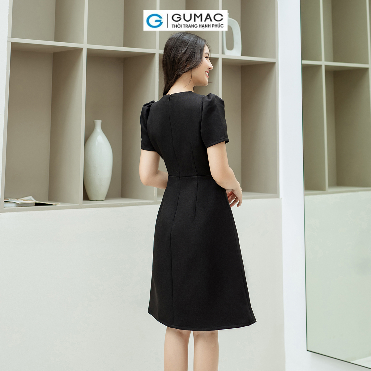 Đầm A đính phụ kiện GUMAC DD08040