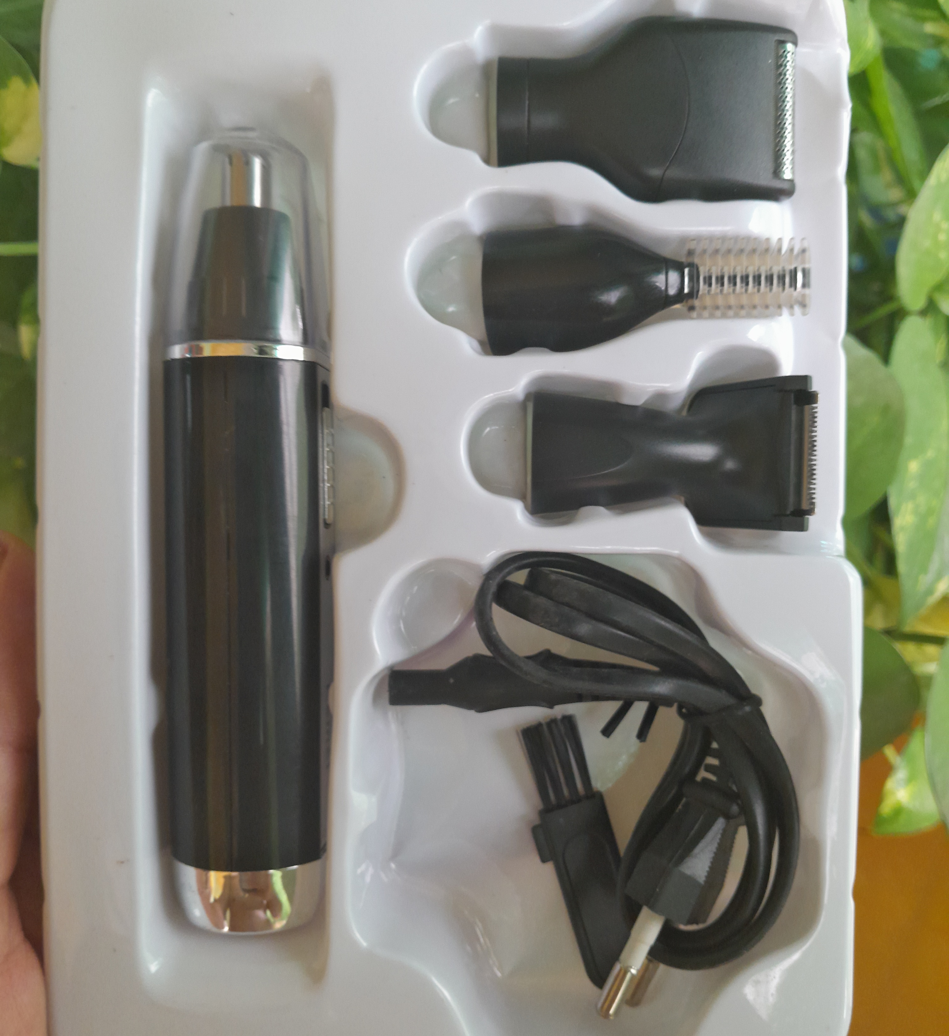 MÁY CẠO RÂU CẮT TÓC TỈA LÔNG MŨI ĐA CHỨC NĂNG THUẬN TIỆN CHO MỌI NGƯỜI