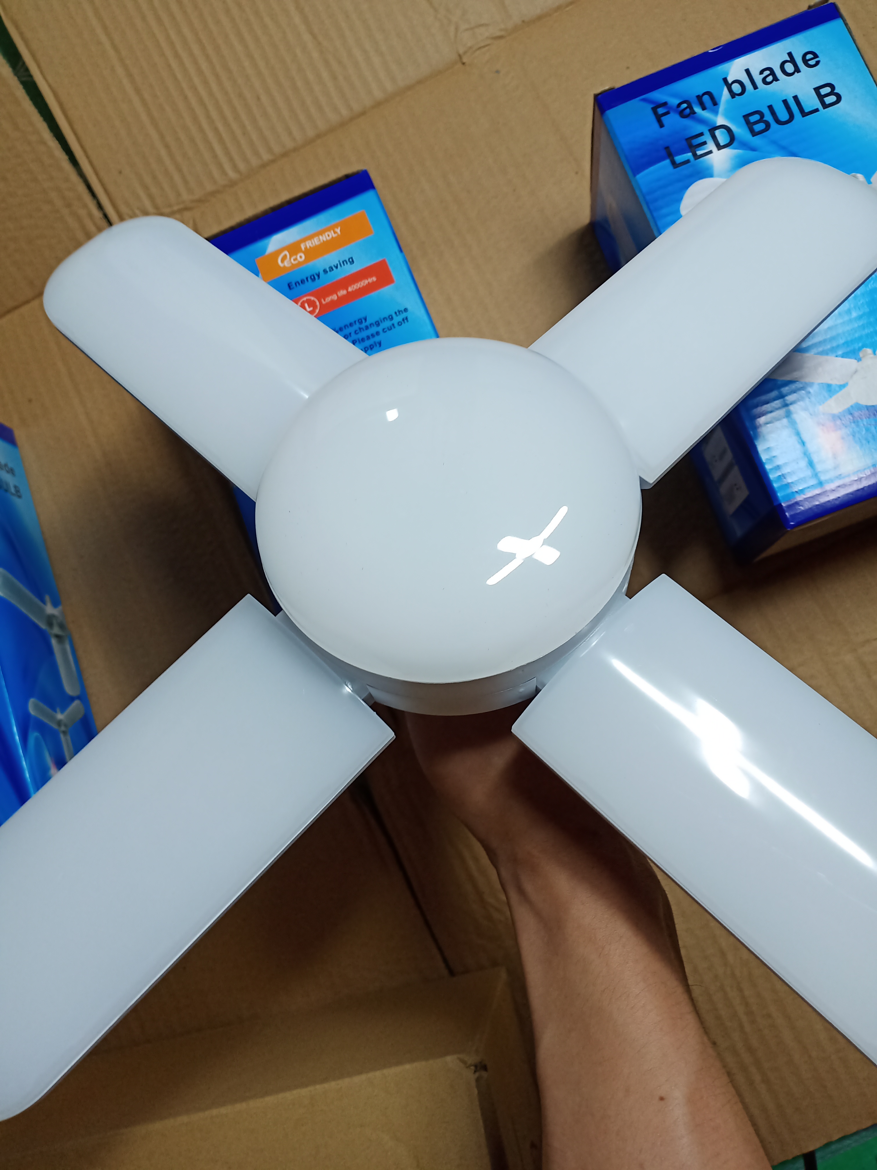 Combo 2 đèn 4 cánh 60w siêu sáng loại to đẹp