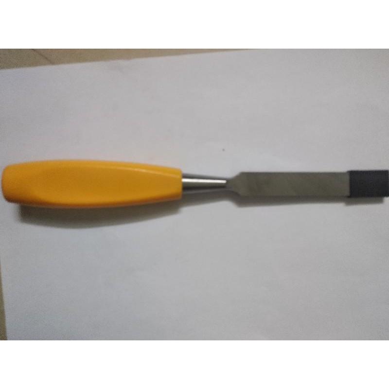 Đục gỗ câm tay 5/8" Lưỡi được làm bằng thép CR-V
