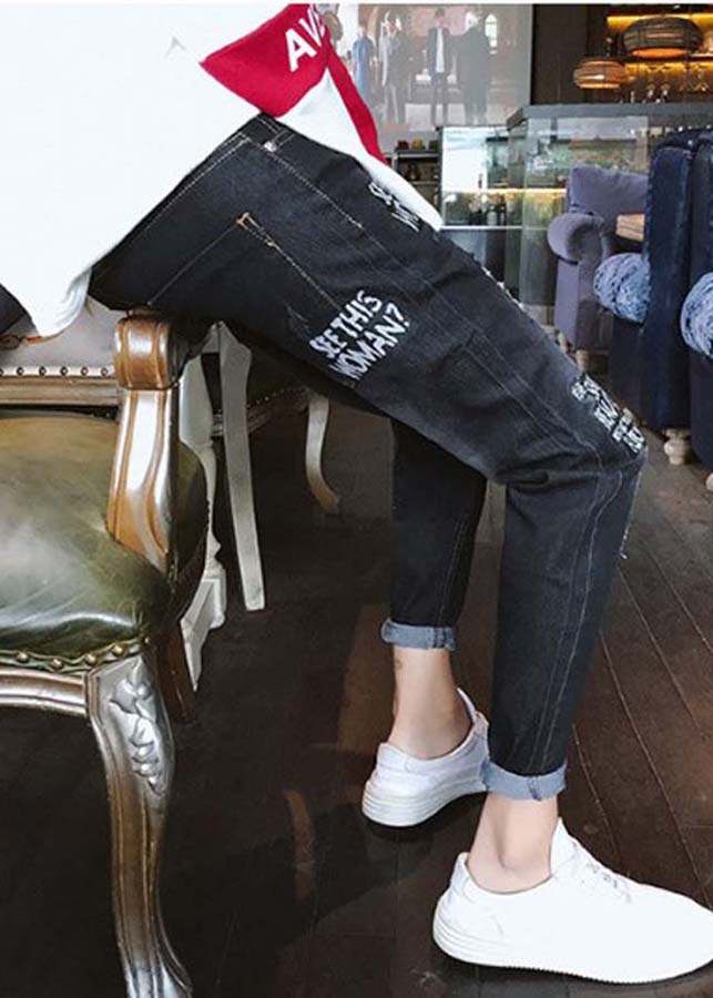 Quần jeans rách in chữ Mã: ND1479