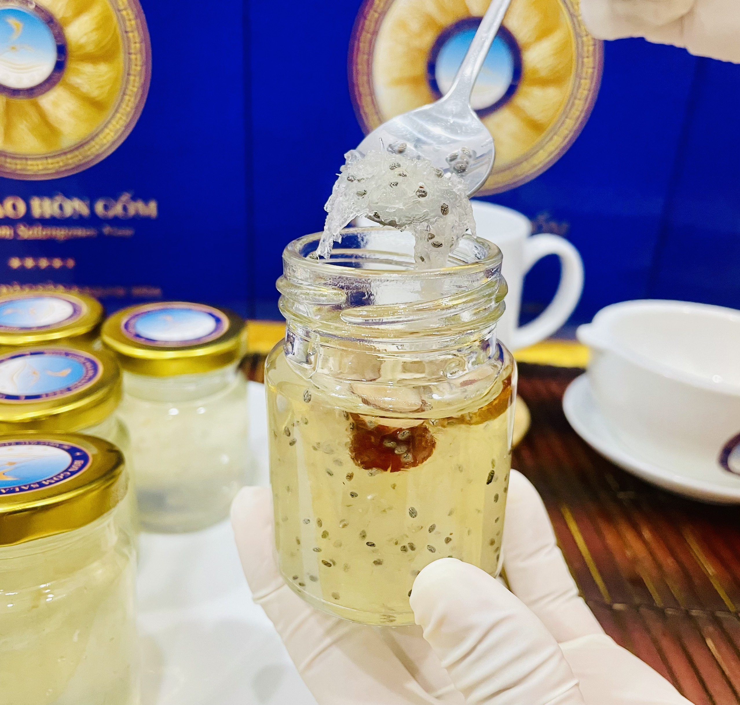 [Gói quà tặng 16 lọ] Nước Yến Sào Dành Cho Trẻ Em - Yến Sào Hòn Gốm Chính Hiệu Khánh Hoà - H G SALANGANES NEST